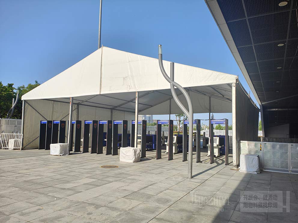 演唱会篷房出租公司在室外搭建要注意风阻