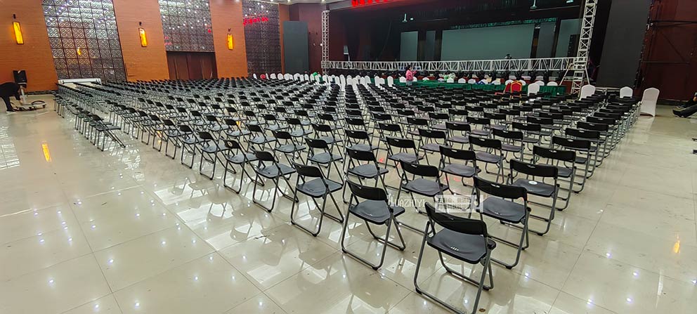 郑州折叠椅出租公司助力航空港宣讲会活动