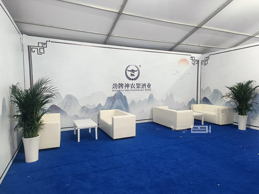华熠沙发出租推出新产品：白色皮质双人沙发