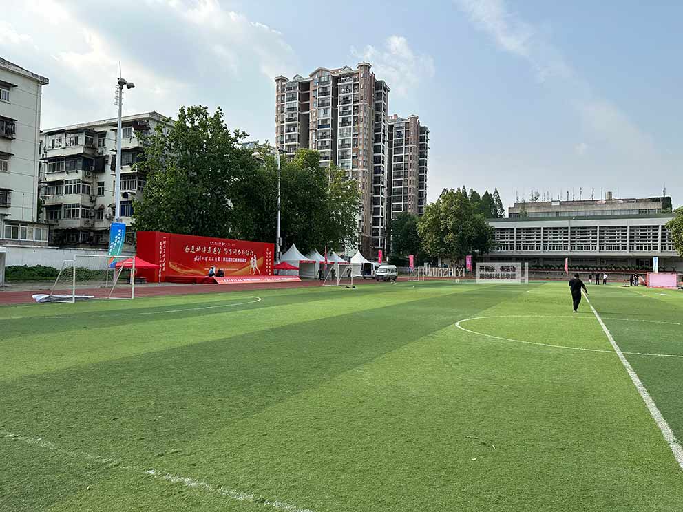 华熠篷房租赁公司搭建职工运动会尖顶帐篷