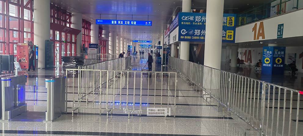 华熠铁马护栏租赁公司助力布置活动安检通道