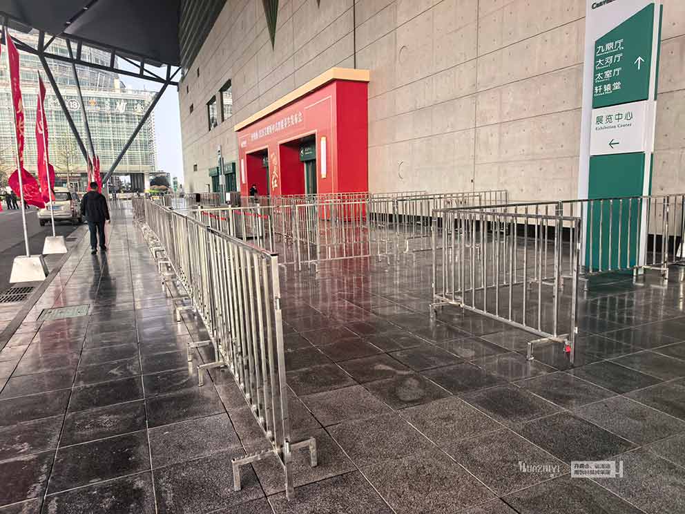 经络炮发布会由华熠道旗铁马租赁进行布场