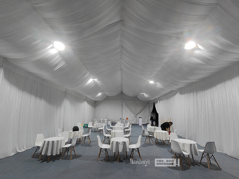 2025极氪试驾会武汉站，华熠篷房桌椅租赁负责布场