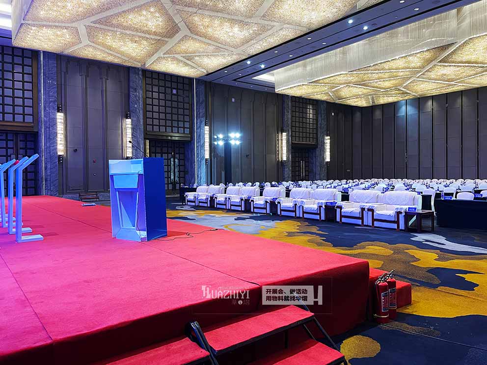 万达文华酒店活动,华熠桌椅桁架租赁进行布场