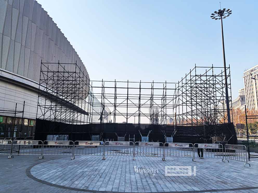 济源宝龙广场雷亚架由华熠雷亚架租赁公司搭建