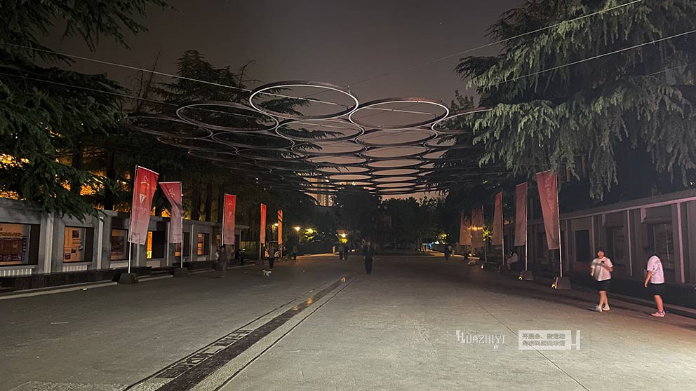 华熠桌椅道旗出租公司助力女性驾驶员爱心联盟成立仪式