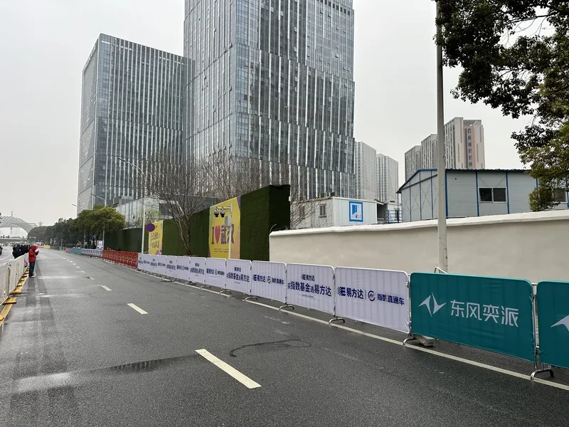 郑州华熠铁马护栏活动现场